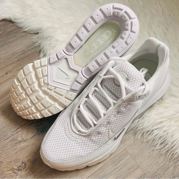 NWT Nike Air Max Pulse Women’s Shoes - Picture 3 of 8